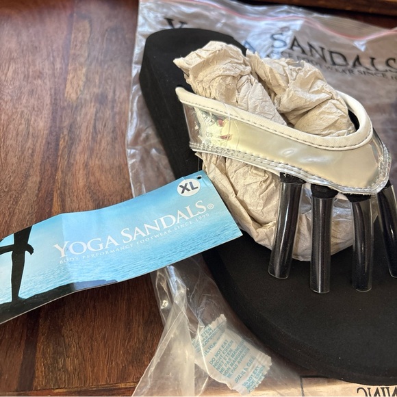 NWT Yoga Sandals ~ Silver ~ Size XL - Picture 2 of 11